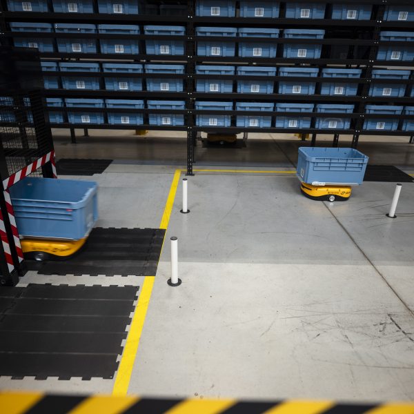 AirRob at the Geis warehouse in Ostrava 