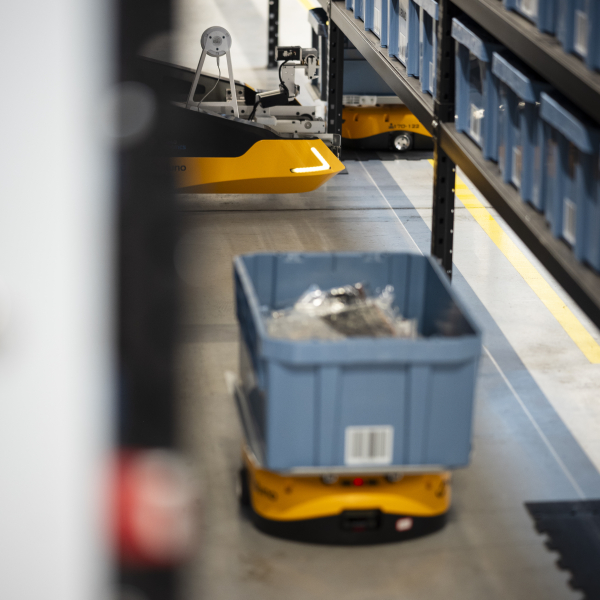 AirRob at the Geis warehouse in Ostrava 